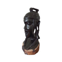 Load image into Gallery viewer, Maasai Adults Carving
